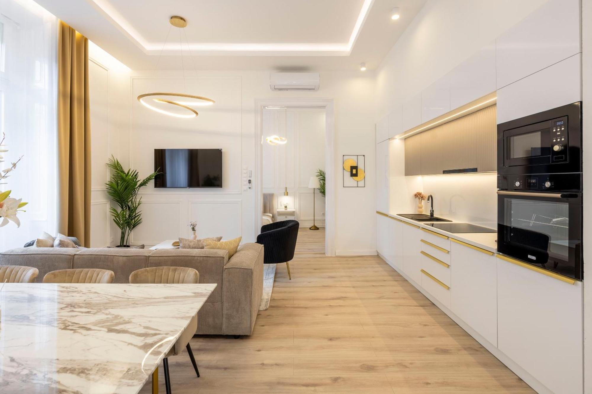 Exclusive & Prestigious Central Residence W/ Balcony Budapest Exterior photo
